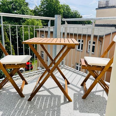Filmap-Charmant-Modern-Zentral-Balkon-Beamer-Spieletisch Görlitz Zewnętrze zdjęcie