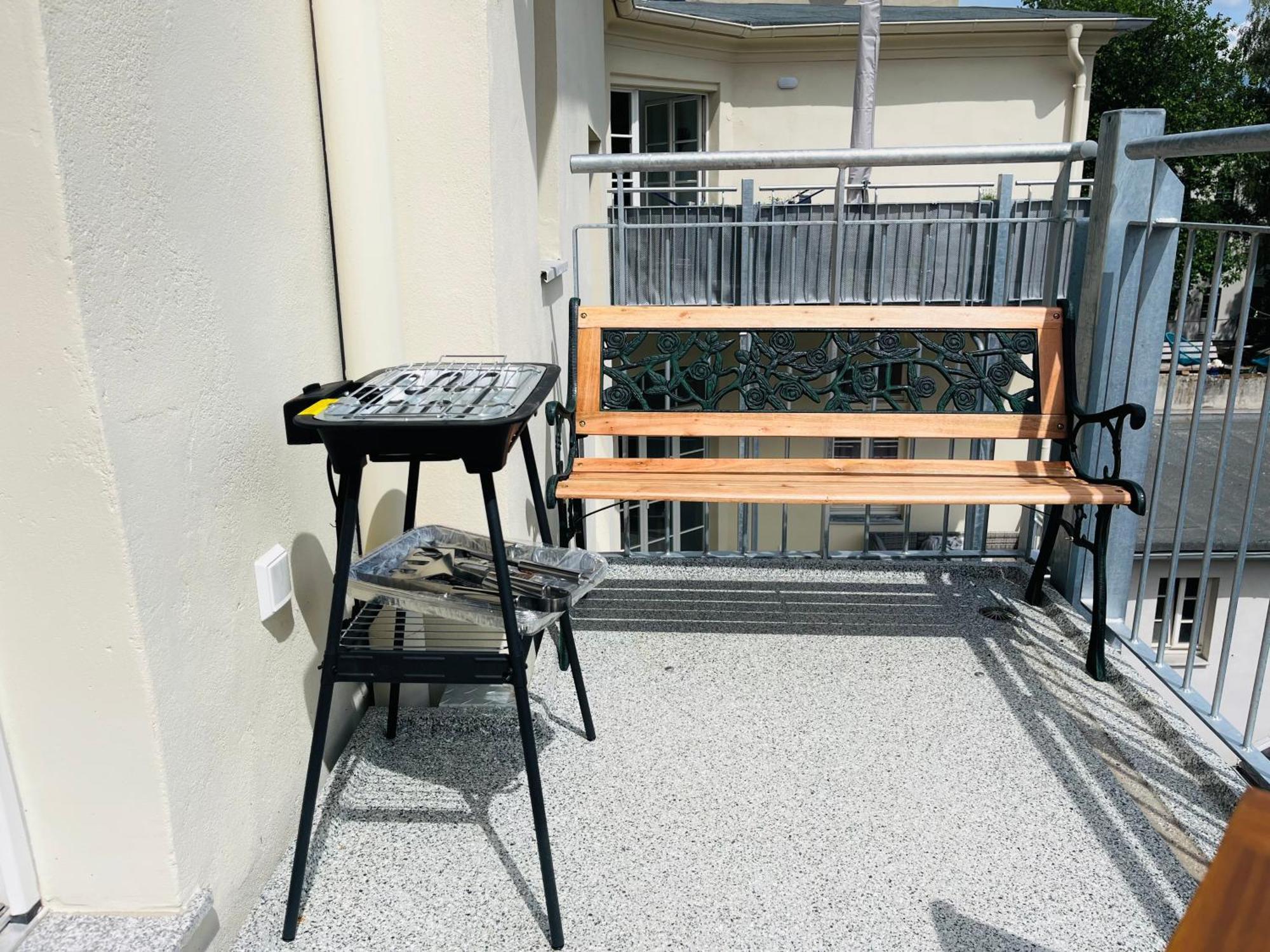 Filmap-Charmant-Modern-Zentral-Balkon-Beamer-Spieletisch Görlitz Zewnętrze zdjęcie